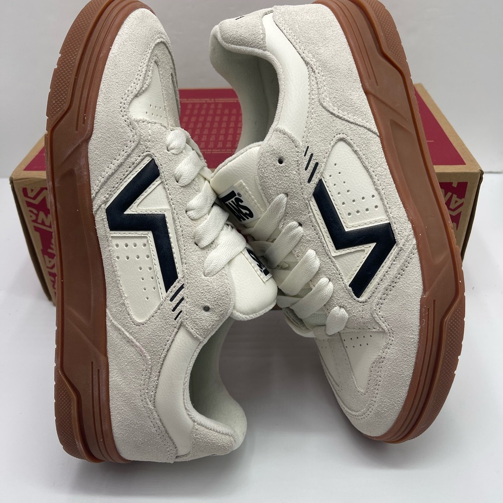 Vans Men’s Upland
Suede Marshmallow/Gum
VN000D250VM Sneakers - Picture 10 of 16